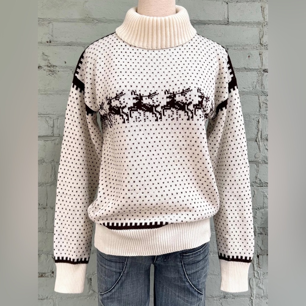 Vintage 80s Reindeer Sweater in Cream and Brown